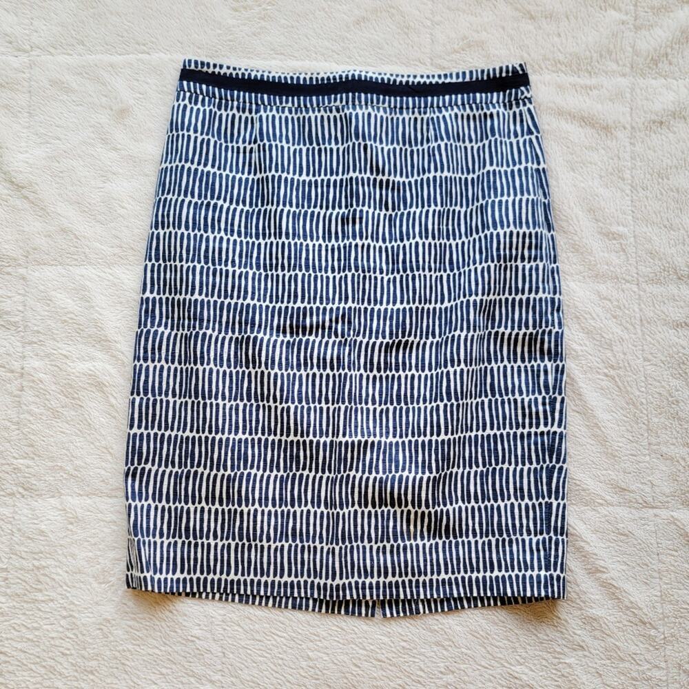 Boden Navy‎ and White Pencil Skirt